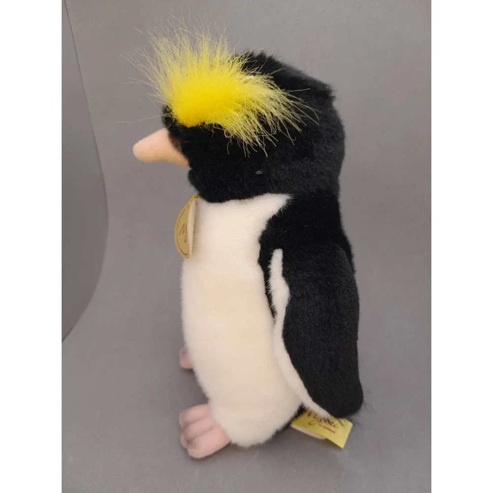Aurora Miyoni Crested Penguin 🐧 8